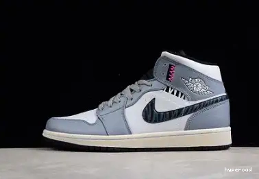 Hyperoad Jordan Mid Air 1 0523